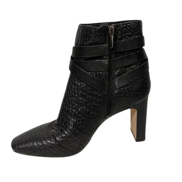VINCE CAMUTO Sestina Pebbled Leather Booties 9 - Picture 4 of 10